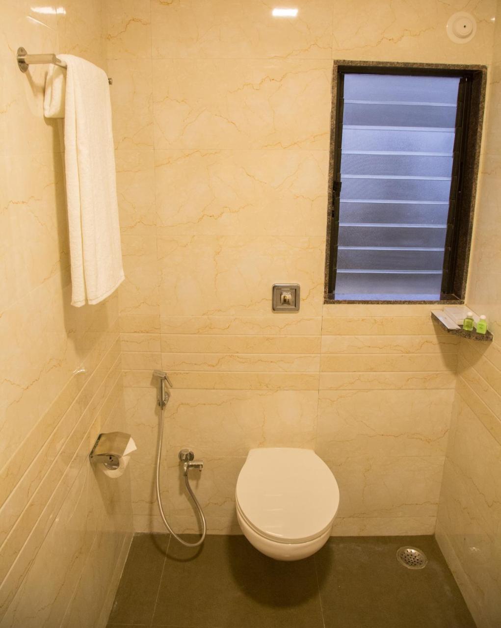 Hotel Nirvana Alībāg Extérieur photo